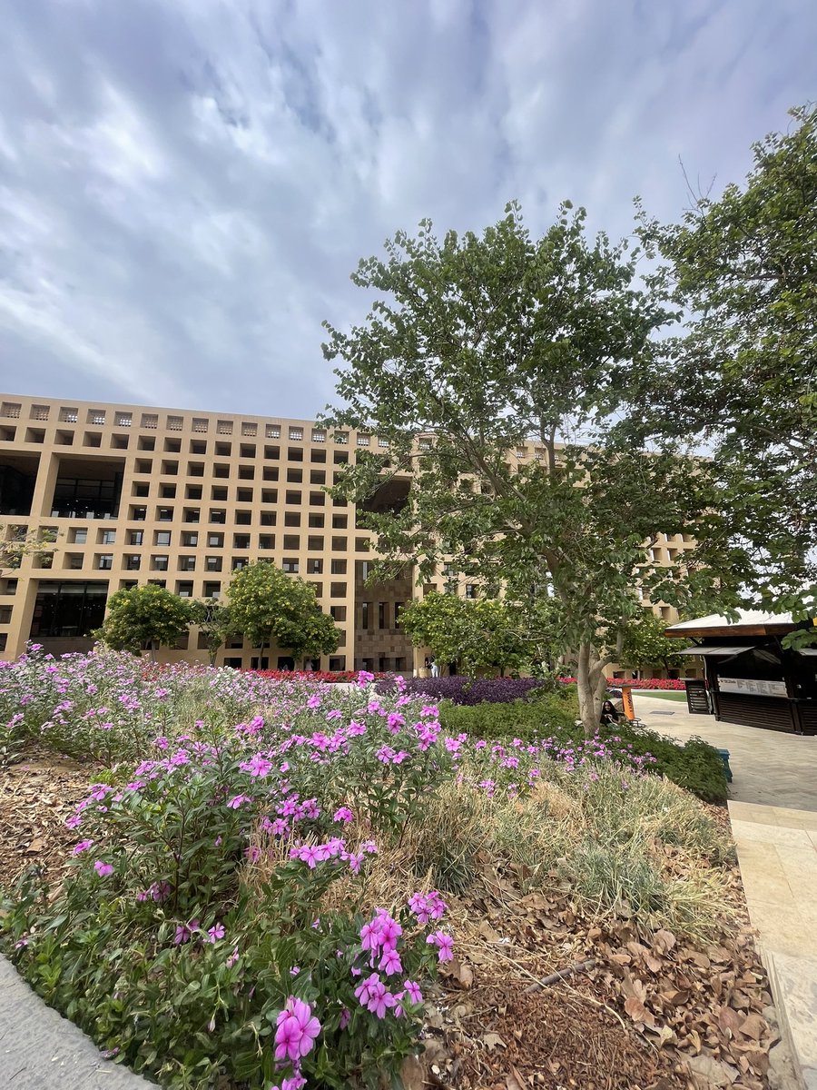 jannabadr1's tweet image. 9. Scenic Spot:
Near L’Aroma.
#JRMC2202 #JRLweb