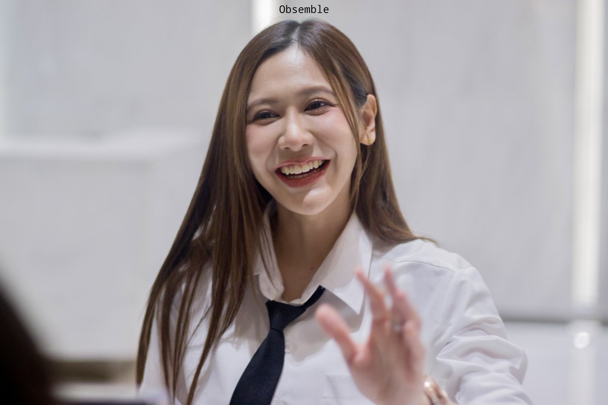 obsemble's tweet photo. รอยยิ้มของพิเนยสดใสที่สุดเลย 🌞
#NoeyKanteera
#Obsemble https://t.co/RrqQTTCh3p
