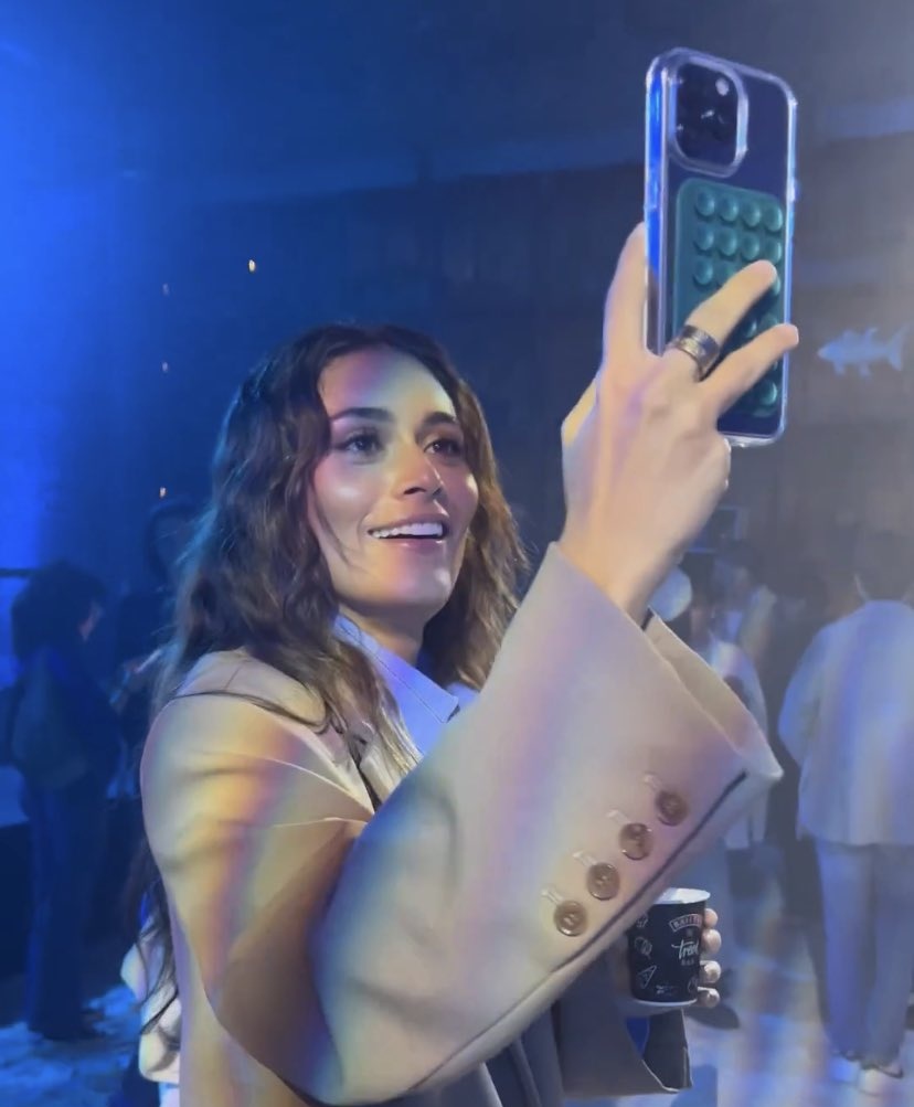 account_cache's tweet image. Todos necesitamos una Calle y una Poché en nuestra vida❤️‍🩹