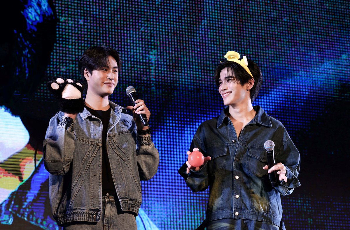 Bunterngonline's tweet photo. เจมีไนน์-โฟร์ท” กับบันทึกความทรงจำดีๆ ในงาน “Gemini Fourth Fan Meeting in Taipei 2023”
เพิ่ม https://t.co/6FV7KPQq8J
#GeminiFourthFMinTaipei
#GeminiFourth #Gemini_NT #Fourthnattawat
#FMinTaipei
#DSHOWTAIWAN
#168Production
#doconcert #GMMTV https://t.co/akmHSlNypI
