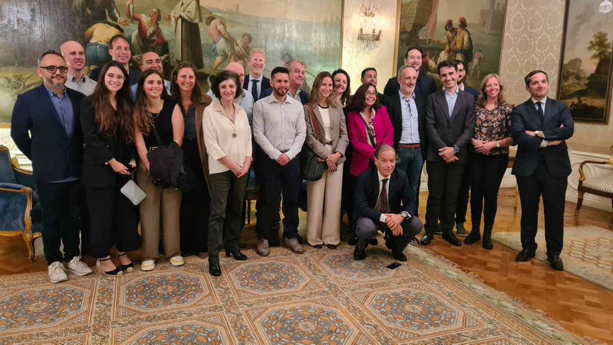 Activa participación de ocho empresas españolas en la @OneConferenceNL sobre ciberseguridad, en colaboración con Security Delta y el Ayuntaminento de La Haya @GemeenteDenHaag. Muchas posibilidades de cooperación y oportunidades para seguir reforzando esta prioridad para 🇪🇸 y 🇪🇺