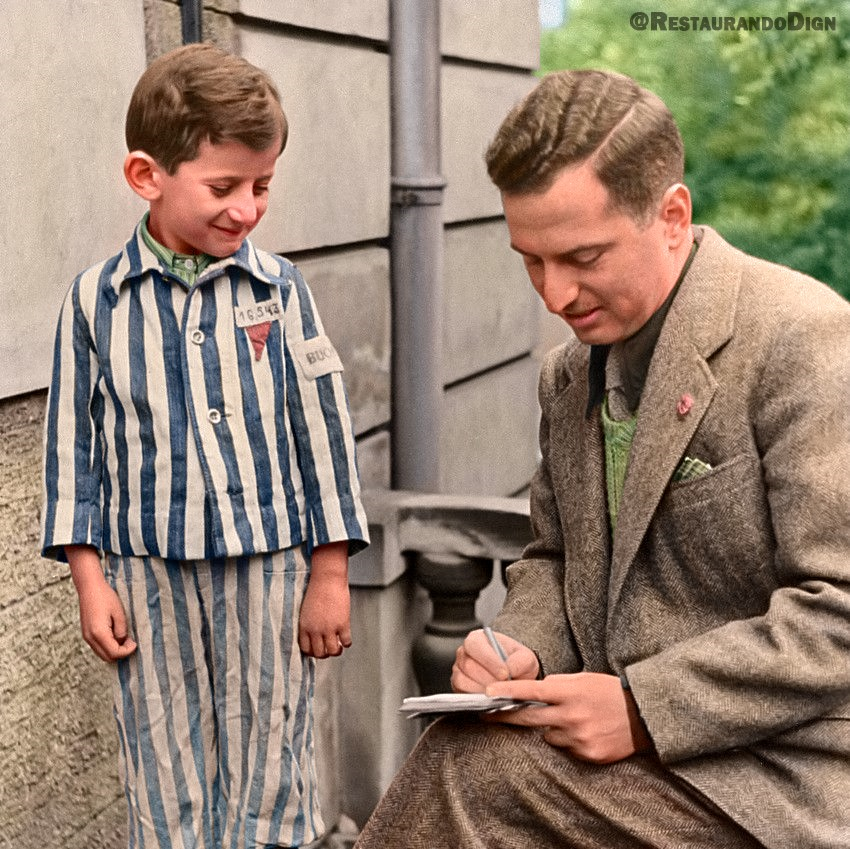 Joseph Schleifstein, niño de 5 años, un año después de su liberación del campo de concentración nazi de Buchenwald. Más de 1.5 millones de niños fueron asesinados durante el Holocausto. Fotografía coloreada: