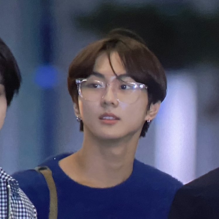 damn fine 😫 #jungwon