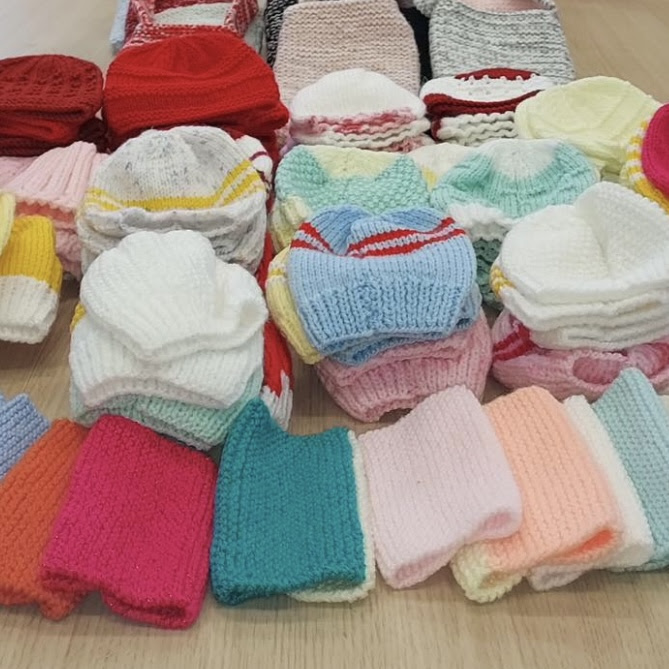 LibrariesNL's tweet photo. #Library5 | @CILIPScotland's #GreenLibrariesWeek Challenge
Our knitting and craft groups often reuse unwanted materials to create something new while learning a great skill. Local good causes can often benefit too. https://t.co/XZg9oTeSZA