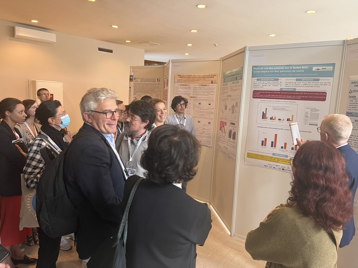 Il faut aussi que l’on partage les sessions de posters commentés, surtout quand elles sont un franc succès 🔥 En direct de la session #epidemiologie avec le #president de la <a href="/com_SFNDT/">SFNDT</a> #LucFrimat en guest star 😎👌🏼 #SFNDT2023 <a href="/Sautenet/">Sautenet Bénédicte</a>