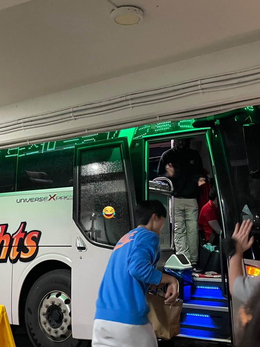 버스 안에서 오재똥 빨리 오라고 난리났는데요?? ㅋㅋㅋㅋㅋ