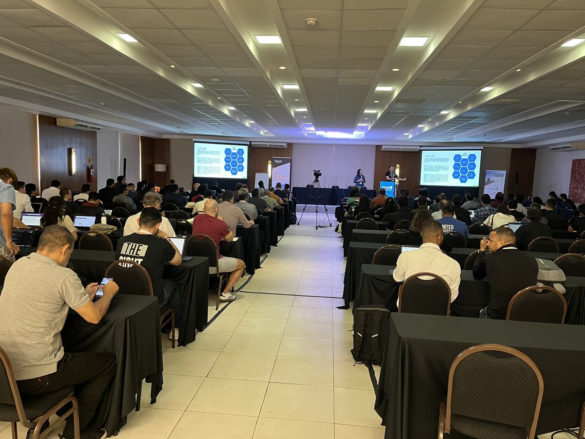 lacnic_csirt's tweet image. Hoy comenzamos el Simposio de Seguridad de @FIRSTdotOrg para la región de LAC @lacnic con mas de 100 participantes. Co-host @certbr  #LACNIC40 #cibersecurity