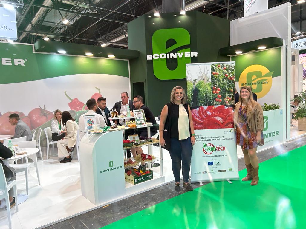 gdrguadalhorce's tweet photo. Estamos con @ecoinver en @FruitAttraction, uno de los mayores encuentros hortofrutícolas de nuestro país.  Y hemos presentado el Grupo Operativo Tradytech en este foro. STAND 9C09A pabellón 9. @CTTecnova @AgroLaboratorio @guadalhorce_eco #FruitAttraction2023 https://t.co/J0R1XCnMWw
