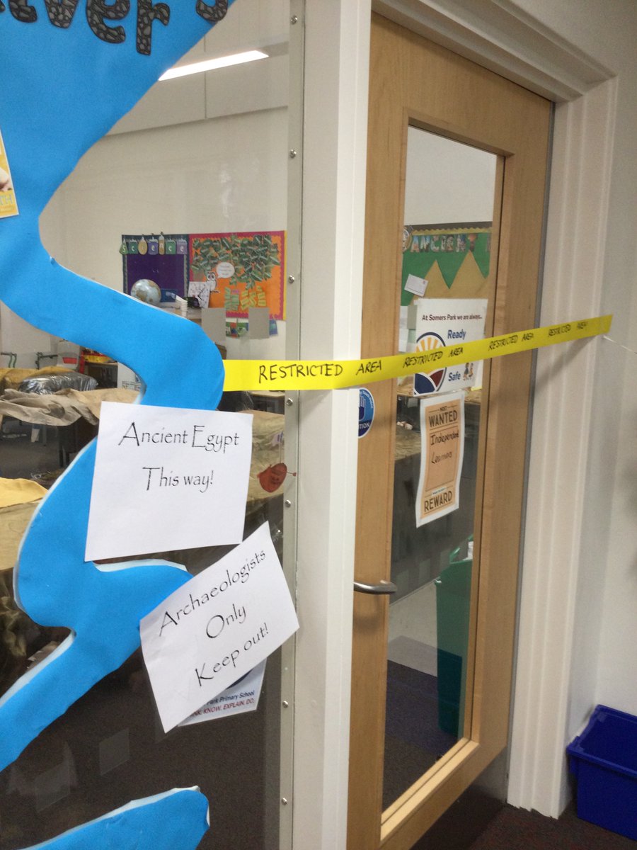 SPMVPineClass's tweet photo. This week Pine Class have travelled back in time to Ancient Egypt to discover artefacts buried in the tunnels and chambers of The Pyramids. We had lots of fun becoming archaeologists and looking at different types of sources. https://t.co/QUpcGBoGqU