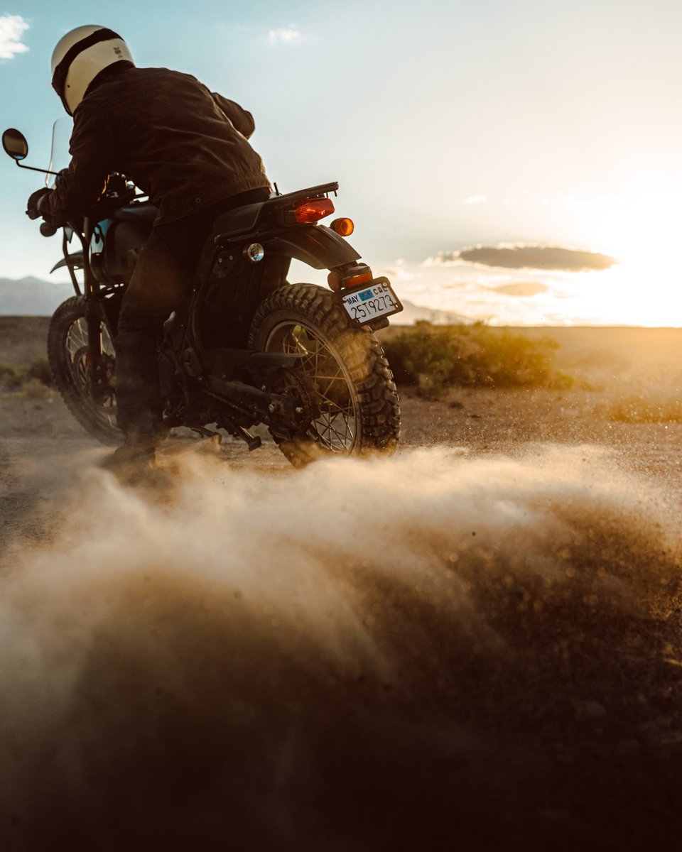 hamiltonwatch's tweet image. The Khaki Field Expedition pairs a new compass tool with a refreshed style for outdoorsmen and adventure seekers alike. 
Where will your next expedition take you? ms.spr.ly/60139Wv8D

#hamiltonwatch #stepoutside #expedition #new #adventureawaits