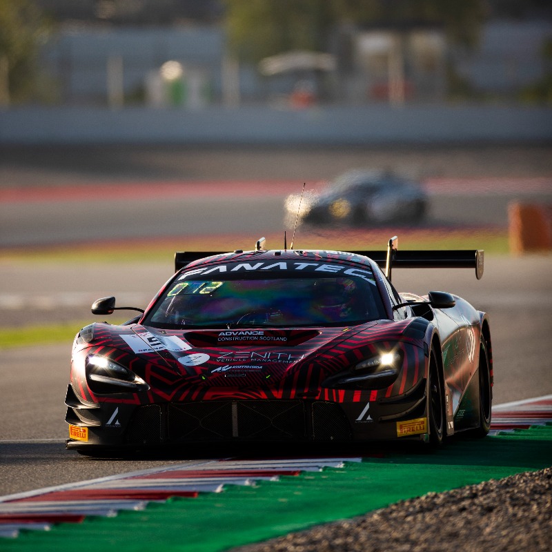 OptimumMSport's tweet photo. It's #WallpaperWednesday so we've got a fresh batch of shots for you to refresh your lock screens courtesy of Drew! Click below for the full gallery from the weekend👇

#FanatecGT | #GTWorldChEu | #OptimumMotorsport | #RedZebra