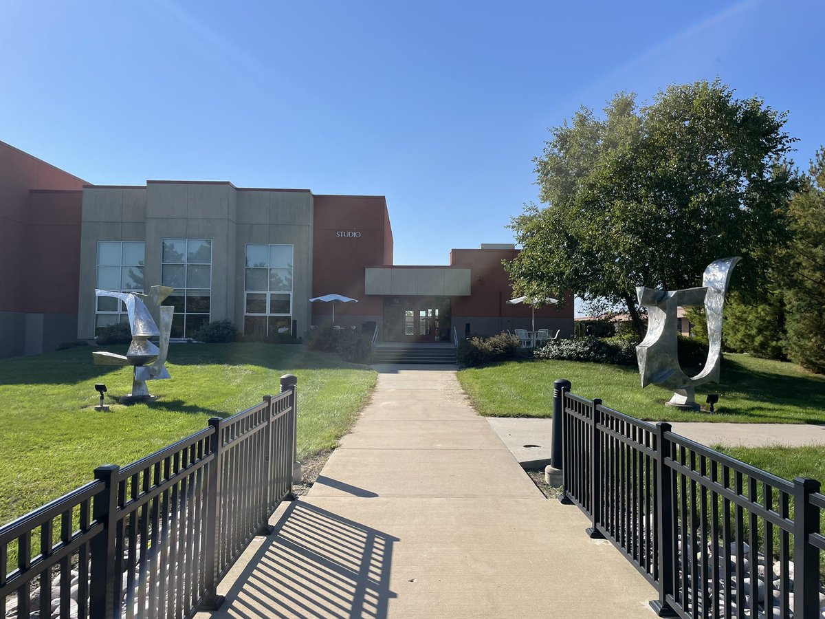 Good morning, Cardinals - from outside the Art Studio! The sun is shinning and the air is crisp this morning. #SVSUSAFE