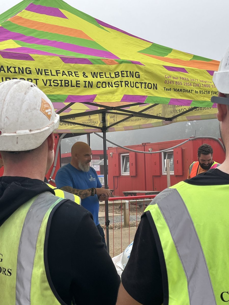 Redrowplc's tweet image. On Monday we had the Lighthouse Construction Industry Charity visit us at our Monchelsea Park development in Maidstone as part of their #MakeItVisible tour.

Andy and Ray carried out an informative #ToolBoxTalk amongst 30 colleagues sharing personal stories to the support that&apos;s…