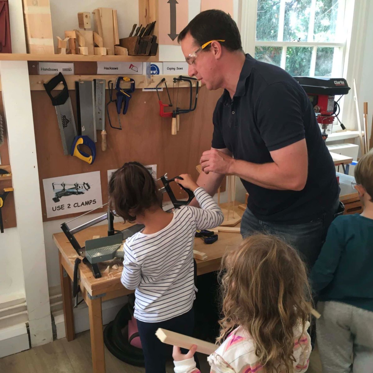LondonAcorn's tweet photo. Our Kindergarten offers children a range of creative experiences from woodwork to handcraft, to outdoor learning and child-led play. We believe in providing opportunities for our students to develop their imaginations and concentration through challenging, engaging activities. https://t.co/BIJgQMs18r