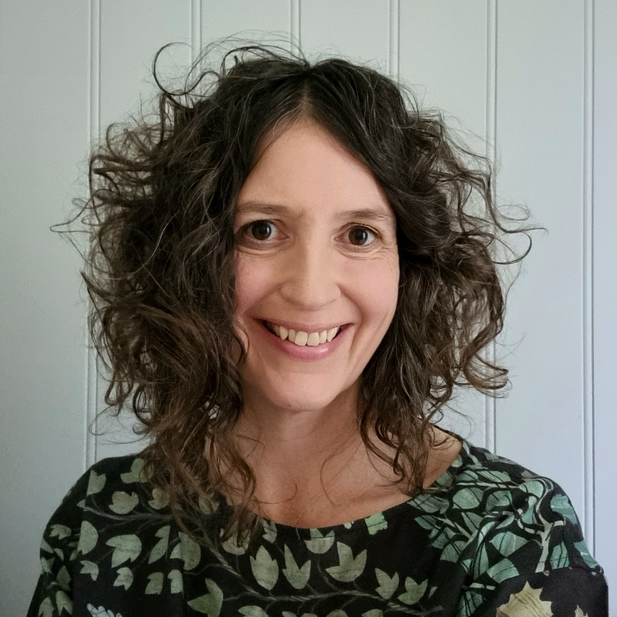In the latest instalment of our Spotlight Series we talk to Prof @lizstokoe about her fascinating research - check it out! lse.ac.uk/PBS/News/Spotl…

#research #partofLSE #ConversationAnalysis #SpotlightSeries