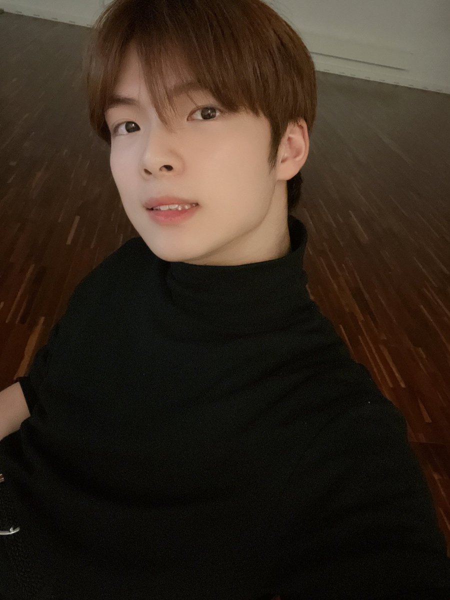 10월 25일 고스트나인이 컴백한다고 하네요 
저는 굉장히 흥미가 가고 관심이 가는 일정인데요
같이 고스트나인 하실래요?
열심히 하겠습니다~☺

#CHOIJUNSEONG #최준성