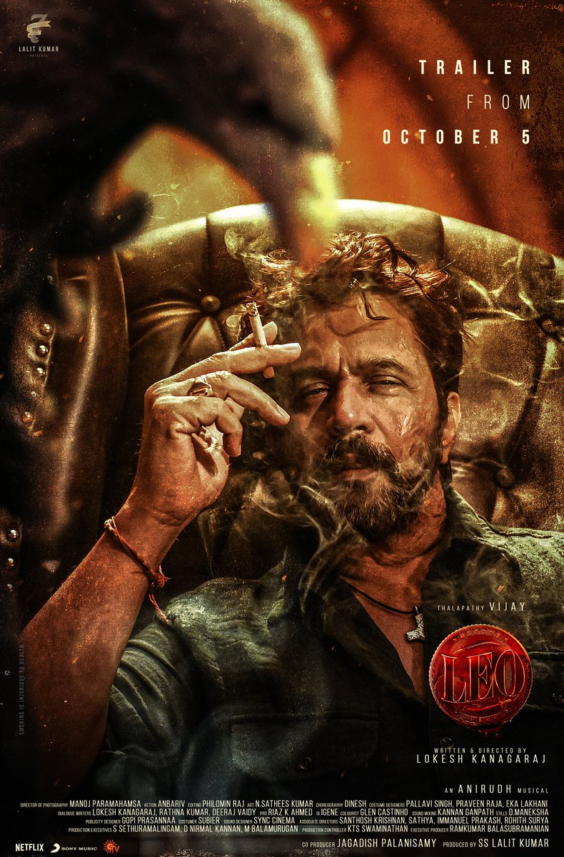 sunnewstamil's tweet photo. #CinemaUpdate | சன் டிவி யூடியூப் பக்கத்தில் நாளை வெளியாகிறது ‘லியோ’ ட்ரெய்லர்!

#SunNews | #LeoTrailerFromOct5 | @SunTV https://t.co/n1LXt4QmXE