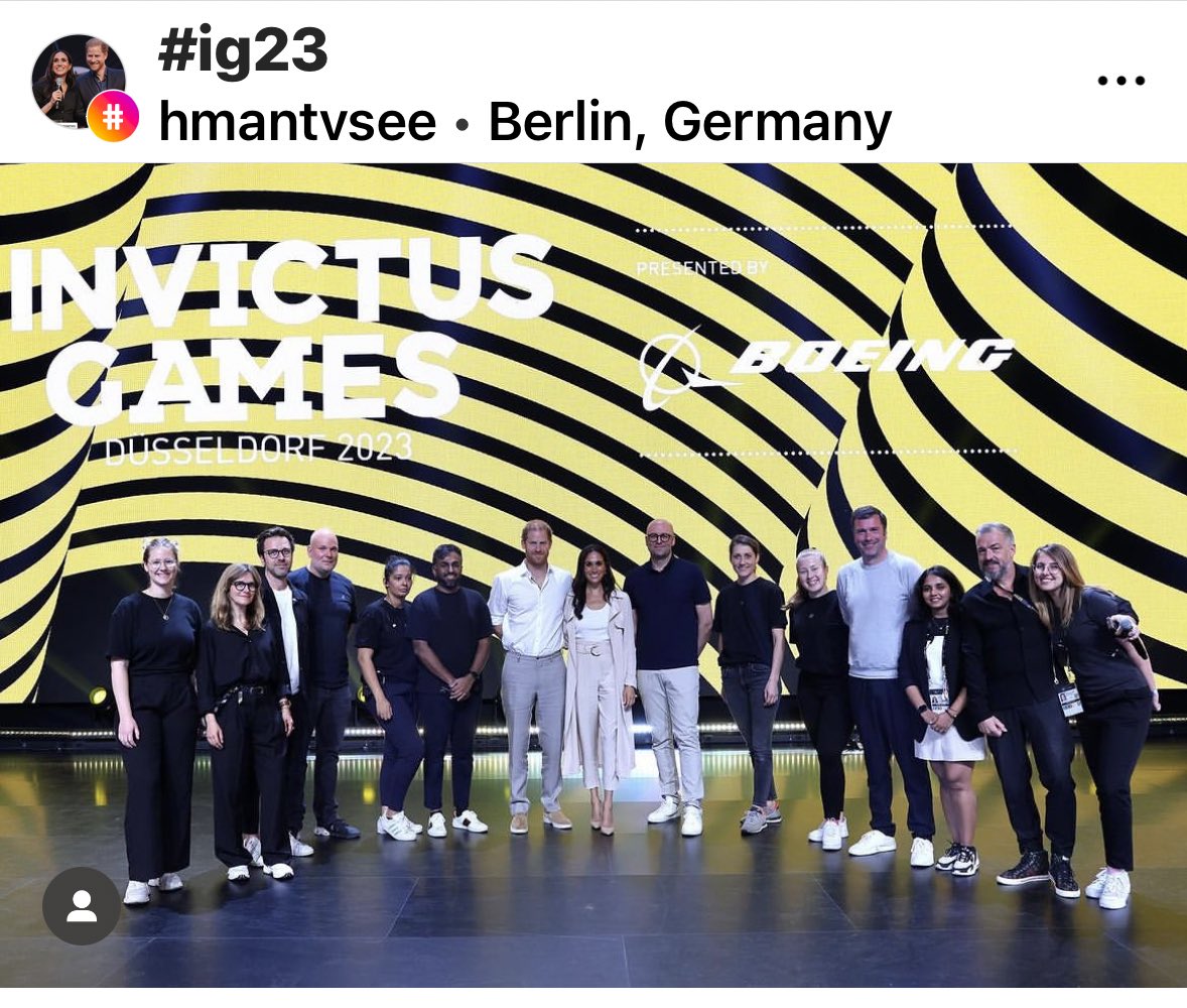 jozzzaphen's tweet photo. #hmantvsee #InvictusGames2023 #ahomeforTheRespect #HarryandMeghan 💛🖤🫂💜 #ShowCaller
https://t.co/JNygF2Zlpm https://t.co/MrGvMRsGwp