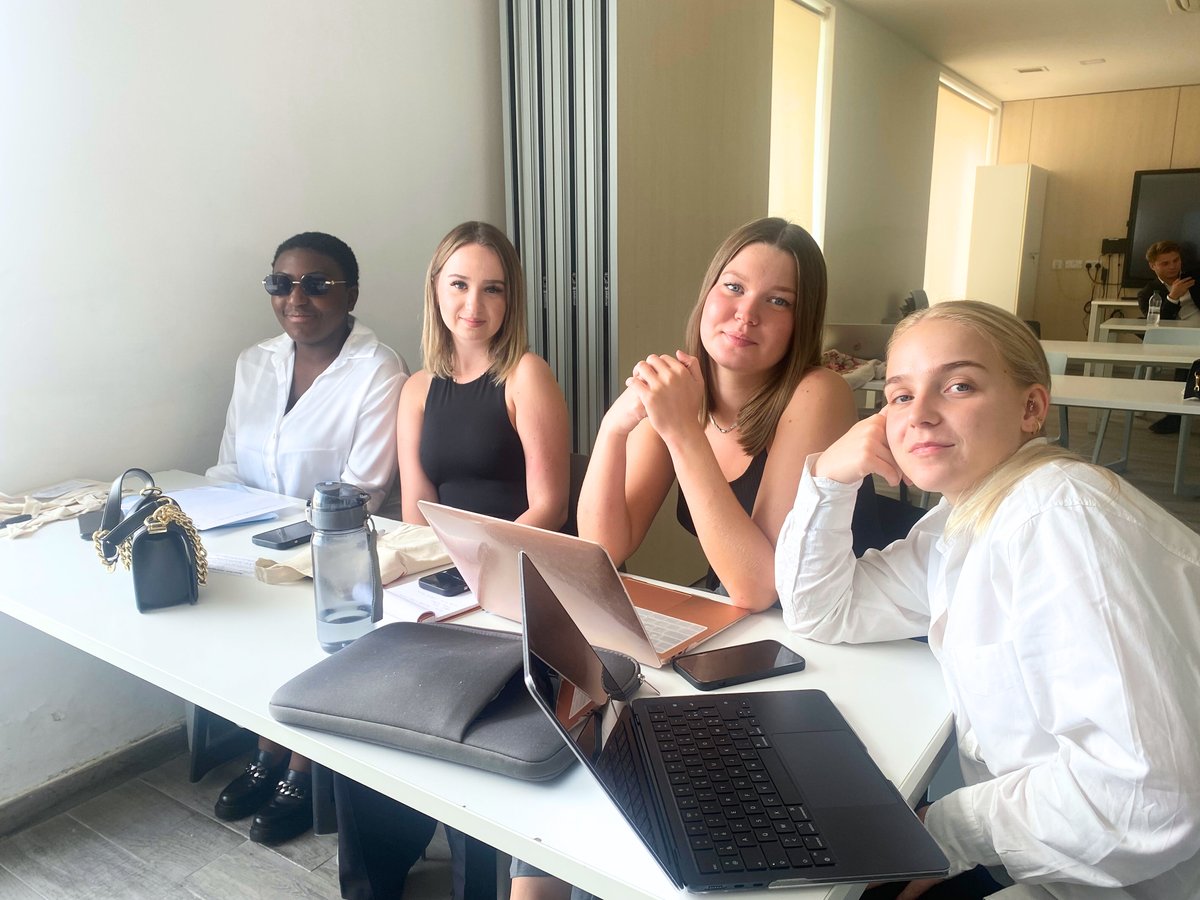 ESVE Paris tweet media