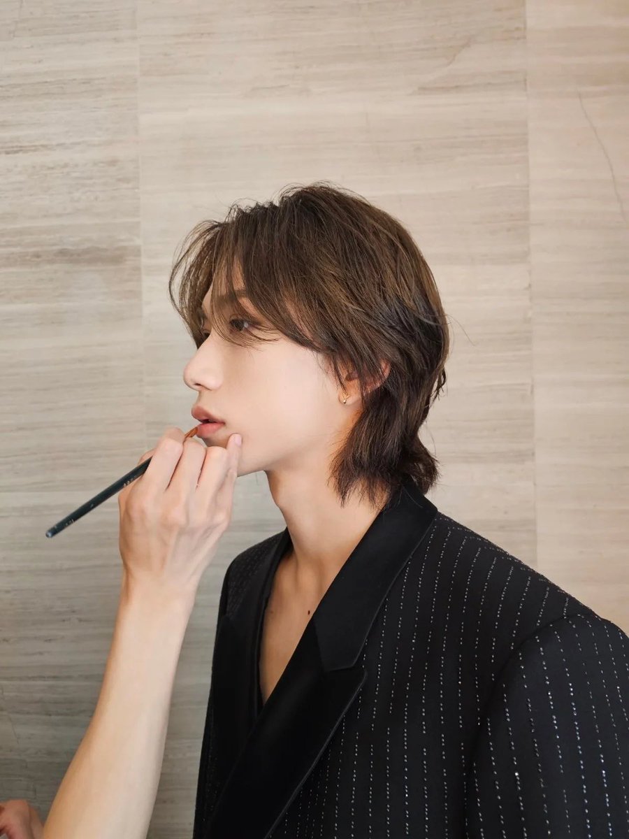 SPUR_magazine's tweet photo. 【独占密着】エンポリオ アルマーニのショーに #INI が登場！ 準備から会場での様子など、���日の様子をレポート📸
#池﨑理人 #田島将吾 #西洸人 @official__INI 

▶︎ https://t.co/b028Fh7BYp https://t.co/WkwwqBATtO
