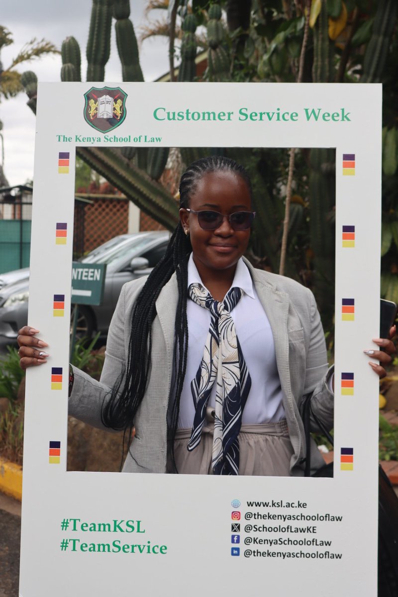 SchoolofLawKE's tweet photo. A Customer Service Week celebration is incomplete without a cake. Our ATP students marking the @CSW2023
#CSW2023
#ATPstudents https://t.co/CkUhQ5XcwQ
