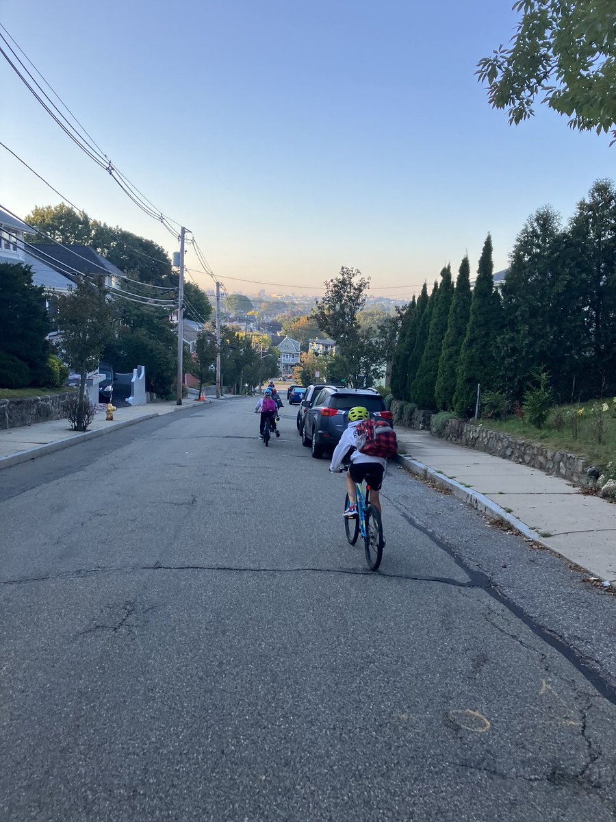 Great day to #biketoschool with a middle school #biketrain in @MedfordMass ! We don’t get a huge crew, but we do get to go down the big hill!!! 

#iwalk #ibike #bikelife #downhill #activetransportation