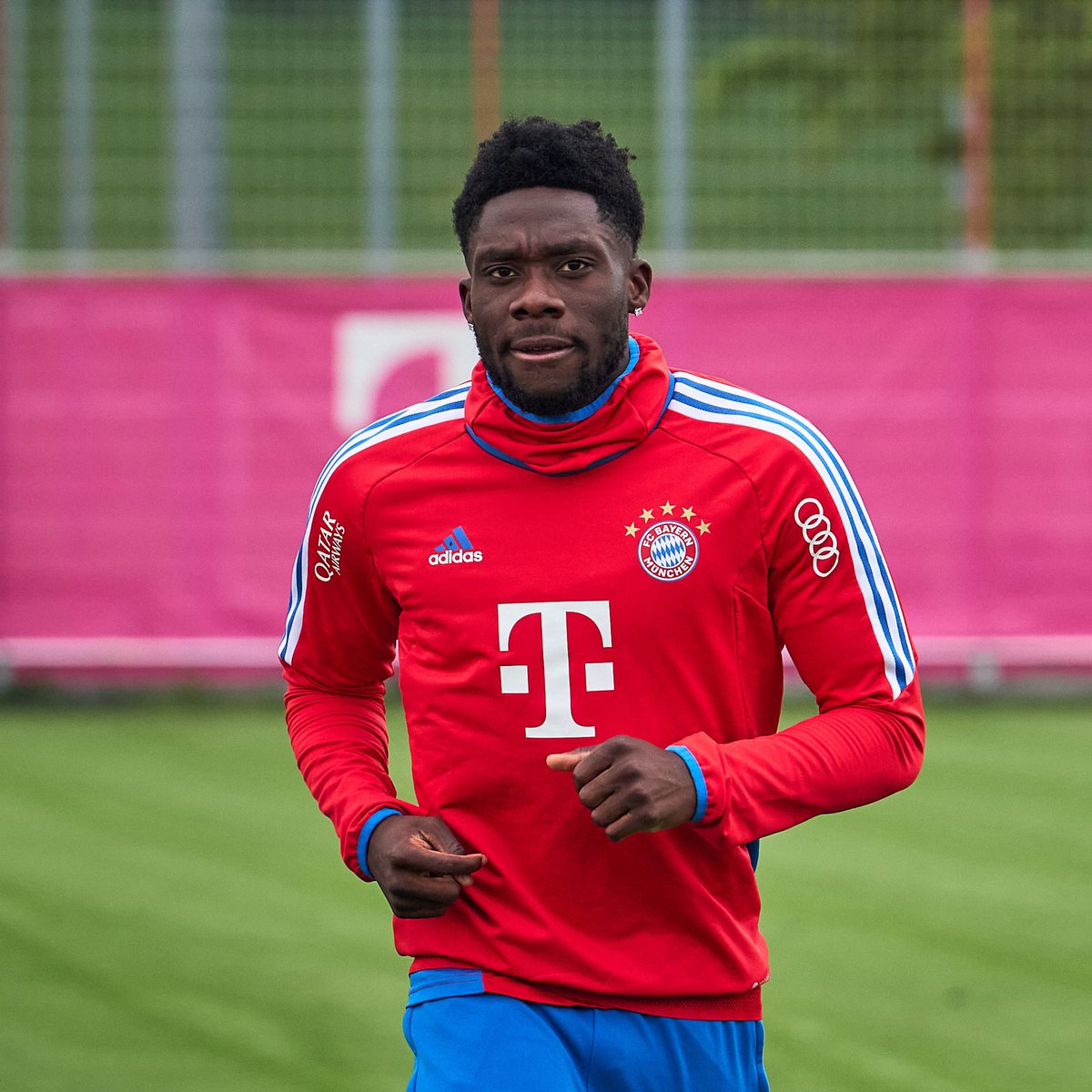 🗣️ Alphonso Davies’ agent Nedal Huoseh: “There is interest from many teams. I'm sure that Real Madrid could be one of the clubs that would like to sign Davies.

There are several Premier League clubs too, they all want to have one of the best left-backs in the world. We’ll see