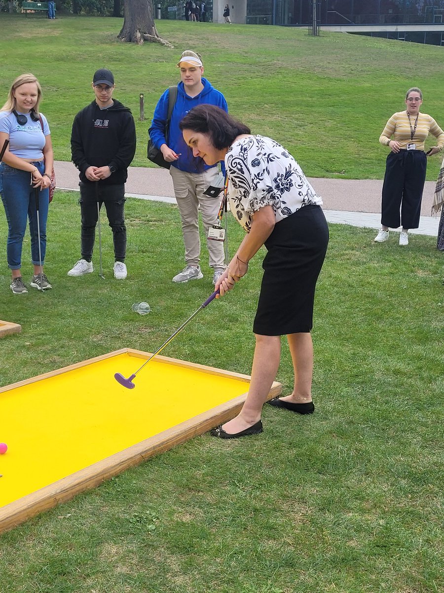 Monica Illsley tweet media