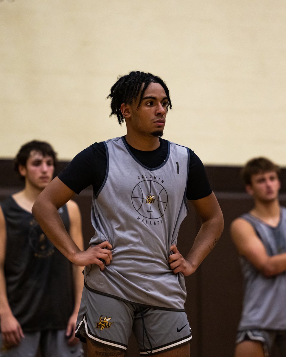 BW Men's Basketball tweet media