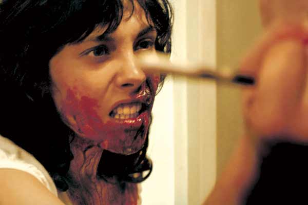 Patriiiiiiiix's tweet photo. ☑️ Vista #AlInterior en #PrimeVideo 
La recomiendo 💯 es magnífica!! Es un slasher perturbador e inquietante de principio a fin, no te da ni un segundo para coger aliento. Impresionante de verdad 😁 Junto con Tenet es lo mejor que he visto este año 😂
Gracias @fotogramas_es 👏🏻 https://t.co/fpdEATWd1x