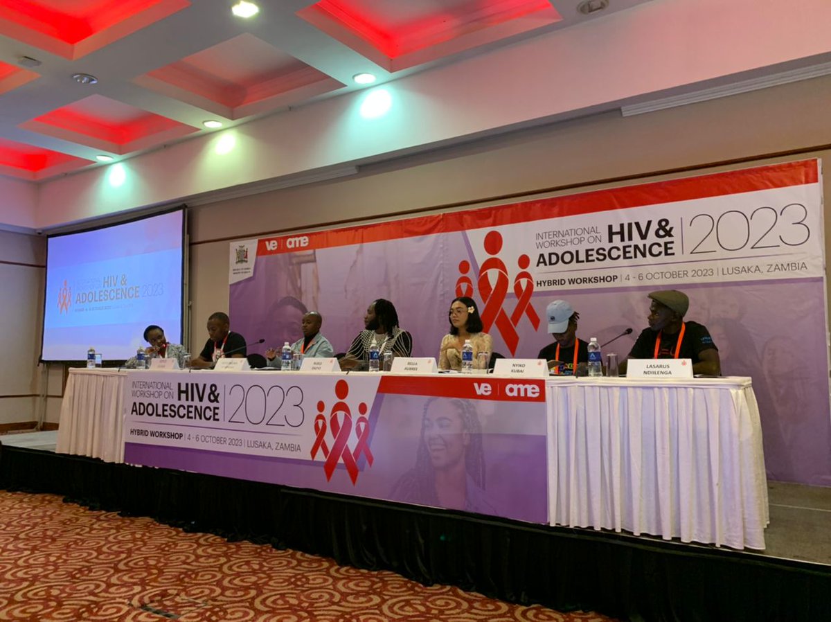 Youth leaders on this afternoon's panel! 

#HIVAdolescence #YouthInAction