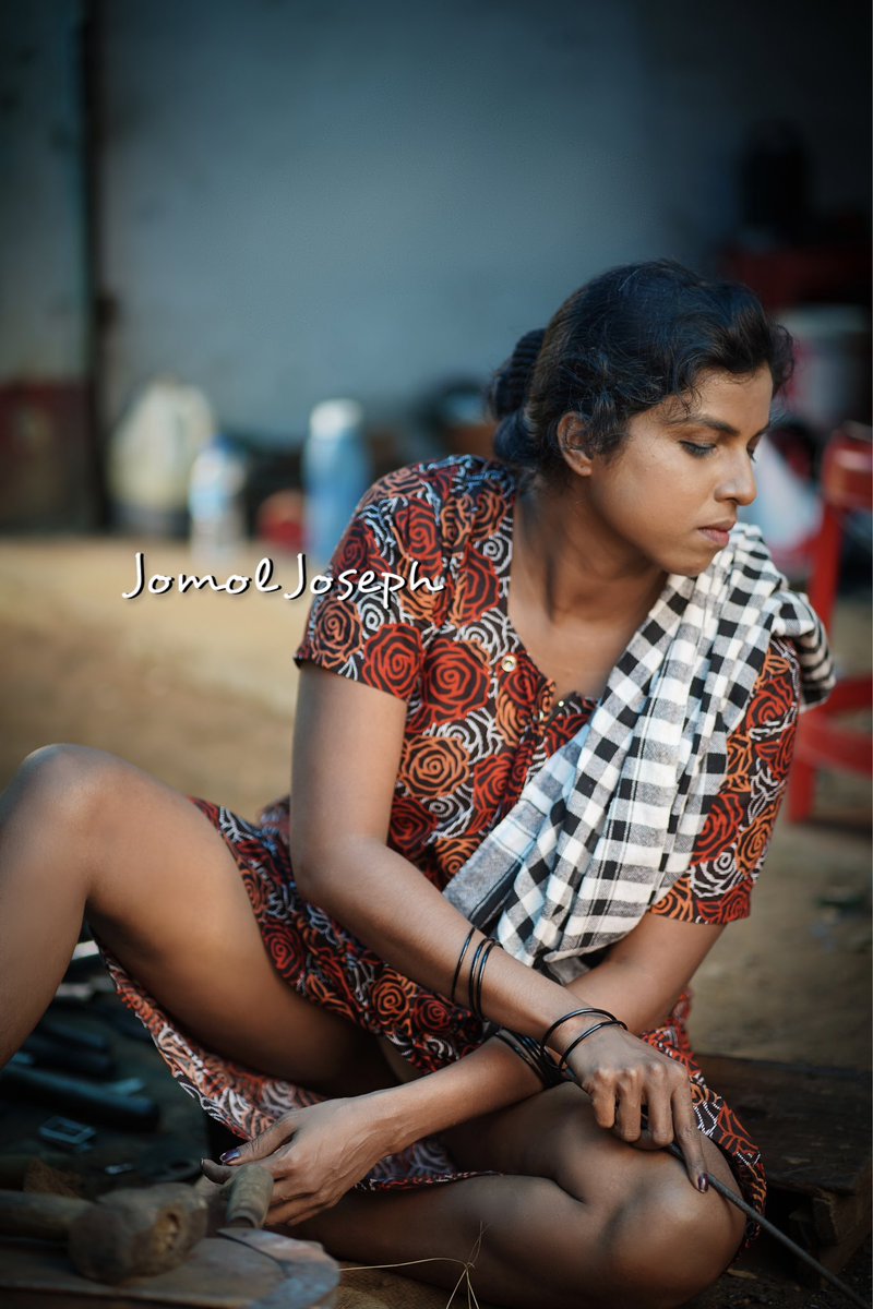 Jomol_Joseph_'s tweet photo. #Blacksmith
Shot for pateron & join my app
https://t.co/qxmEqmxA8S
Click this link to enjoy more( only on my official platforms) 😜💕
#jomol_joseph
#joseph_jomol
#jomoljoseph
#josephjomol
#joinmyapp
#patreon
#patreon_model
#patreon_girl
#traditional_shoot https://t.co/VbwdNinFFV