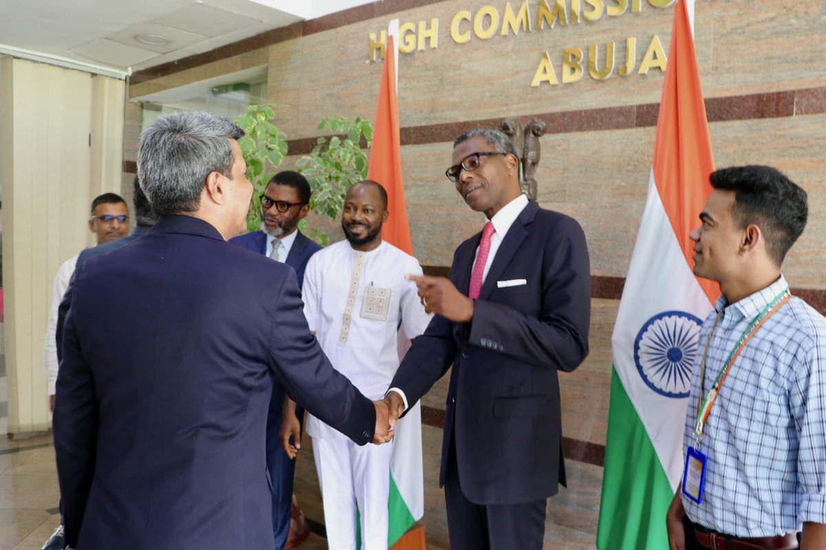 HilpresH's tweet photo. Earlier today from @Airvendng enjoyed the warm reception of the Indian High Commissioner to Nigeria H.E Shri G. Balasubramanian and the Commission’s Second Secretary of Commerce Mr. Pranay Sinha, with our Board Chairman Nze Chidi Duru, our Director, former minister, and past Director General Nigerian Economic Summit Group (NESG), @FrankNwekeII, our Executive Director Financial Inclusion Services, Mr Olanrewaju Lasekan, and joining us is Ravi Tiwari & Zishan Jawed our Technical Manager and Team Lead respectively for our newly launched payment gateway - AIRGATE. We discussed amongst many things strategic partnerships with the Indian Community most especially as it concerns the recently signed MOU between the Nigeria Inter-Bank Settlement Systems PLC  @NIBSS_NG and the National Payments Corporation Of India (NPCI) their Unified Payment Interface (UPI) that presents a great potential for both country’s FinTech Sector. 

We look forward to an exciting future!