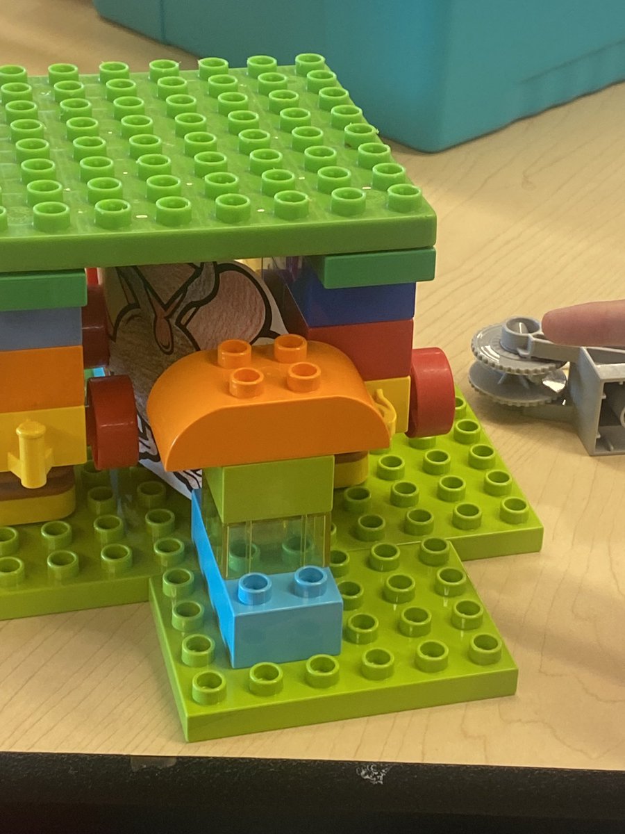 Ms. Glaze tweet media