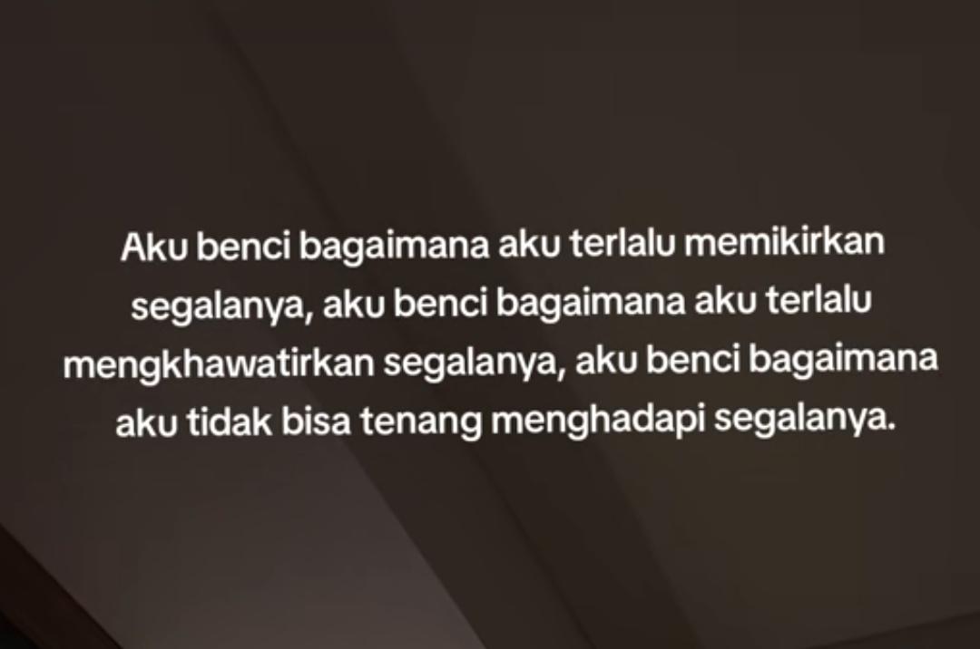 mbulmbul01's tweet photo. Nyari penyakittt https://t.co/5VlUT9pwom