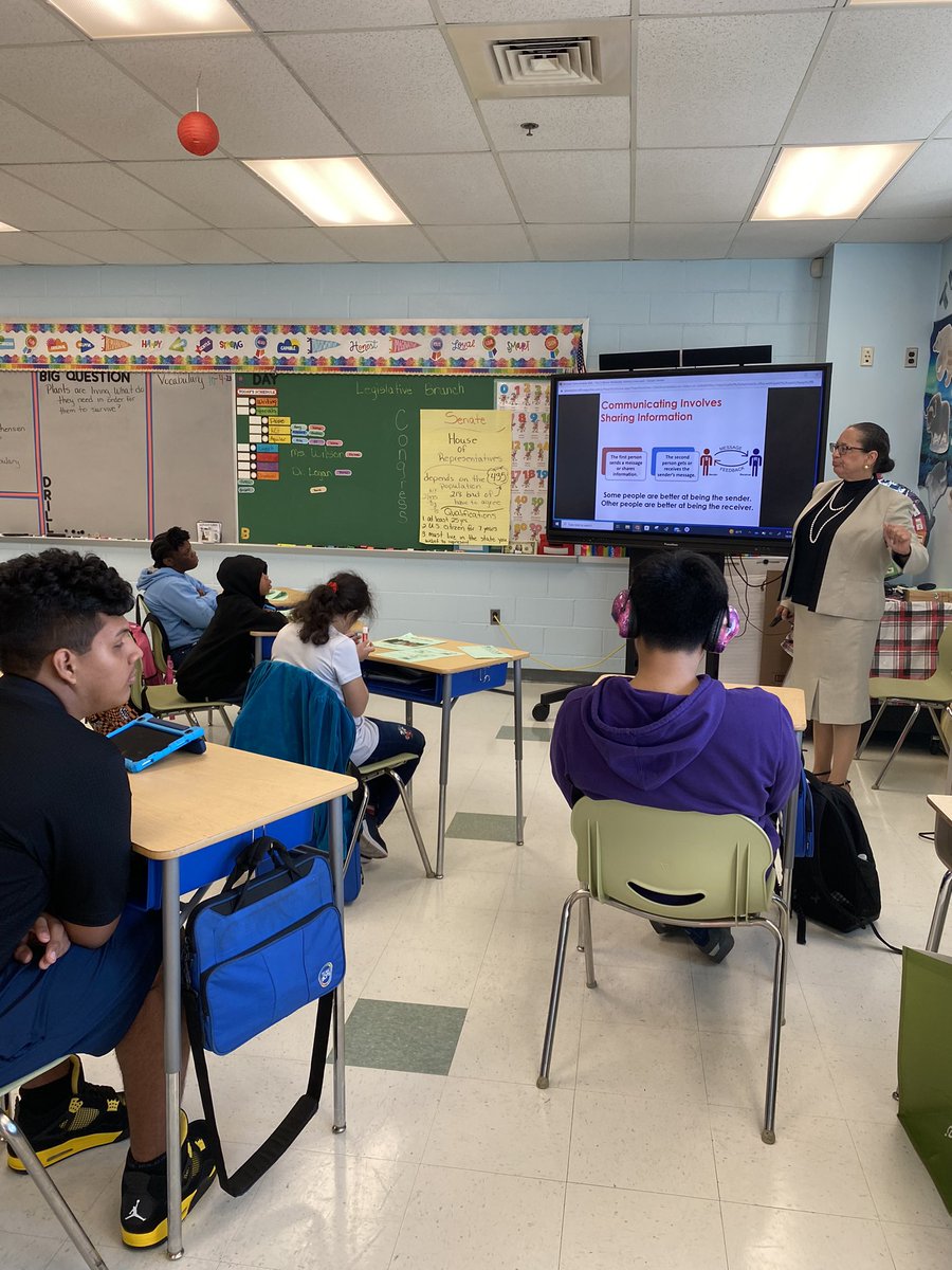 MrsLorynDoelle's tweet photo. #ItsWarriorWednesday — we know what that means, Advisory Lessons @WoodlawnHS_BCPS!! WHS students dive into effective forms of communication. Our Life Skills student’s especially loved the lesson! Tier 1 interventions at its best. @JamelJernigan @CoitTammi @KyriaJoseph https://t.co/cqEZUO5Mea