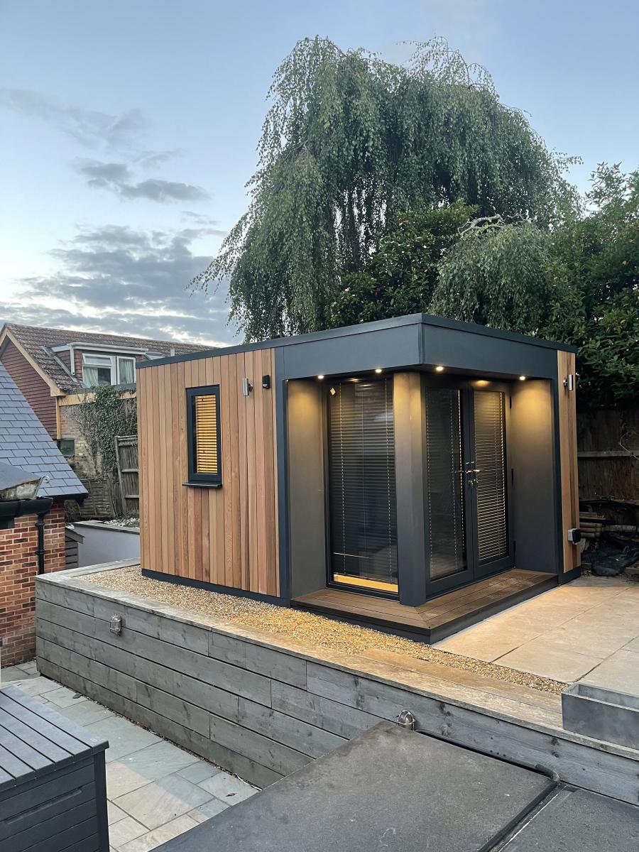 Ready to turn your backyard into a heaven of productivity and inspiration? This bespoke garden room is being used as an office. Contact us today to explore our contemporary garden building options!

thegardenroomguide.co.uk/garden-office-…