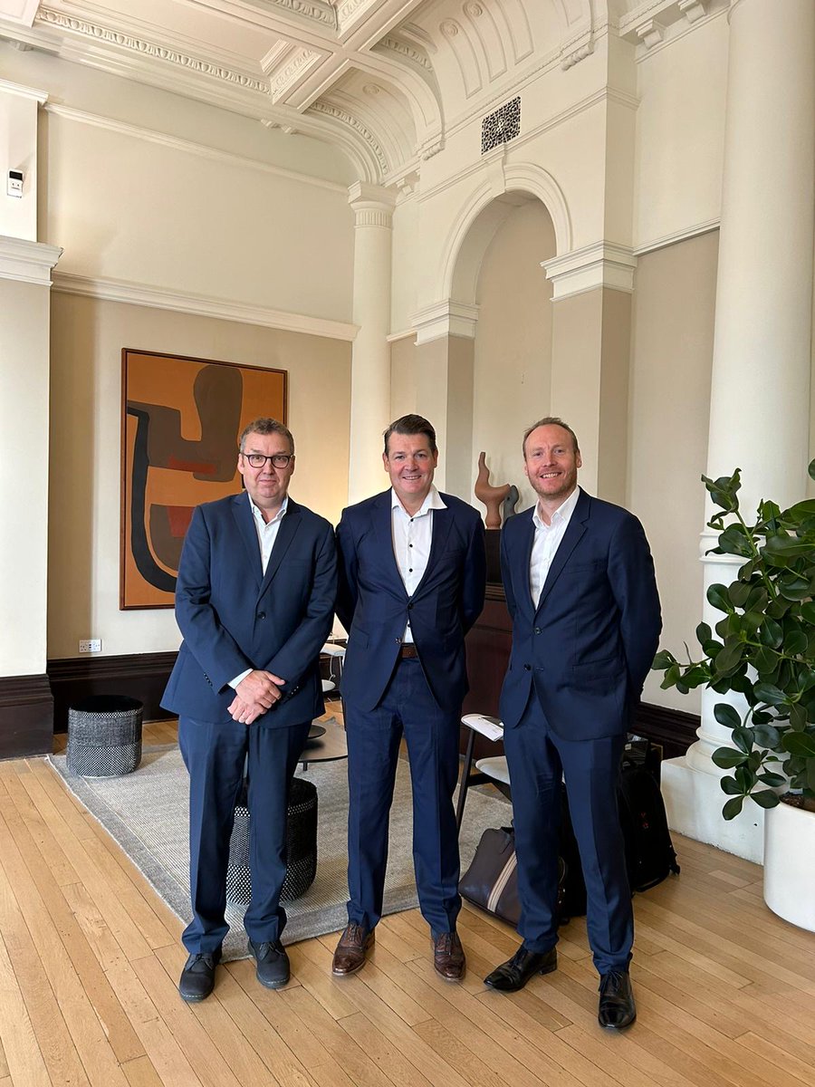 rab_property's tweet photo. Out and About | RABRetail in London this week looking very smart.  Clearly, they all received the memo 'Dress To Impress'. #commercialproperty #retailproperty #londonretail https://t.co/ilDmC2sJ5J