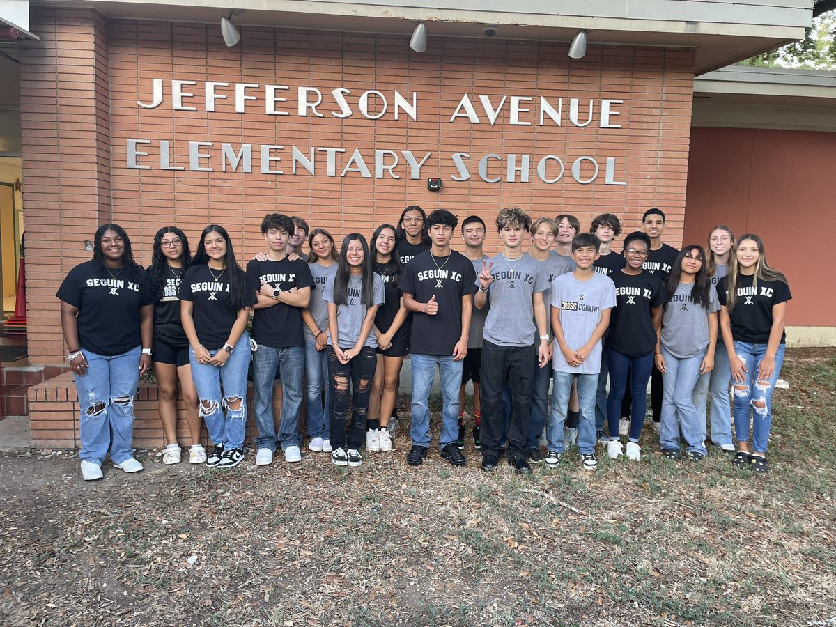 Seguin XC started our morning off right opening car doors and greeting students at Jefferson Elementary! Let’s go Matadors! 🫶🏼<a href="/SeguinISD/">Seguin ISD</a> <a href="/SeguinHSTx/">Seguin High School</a>