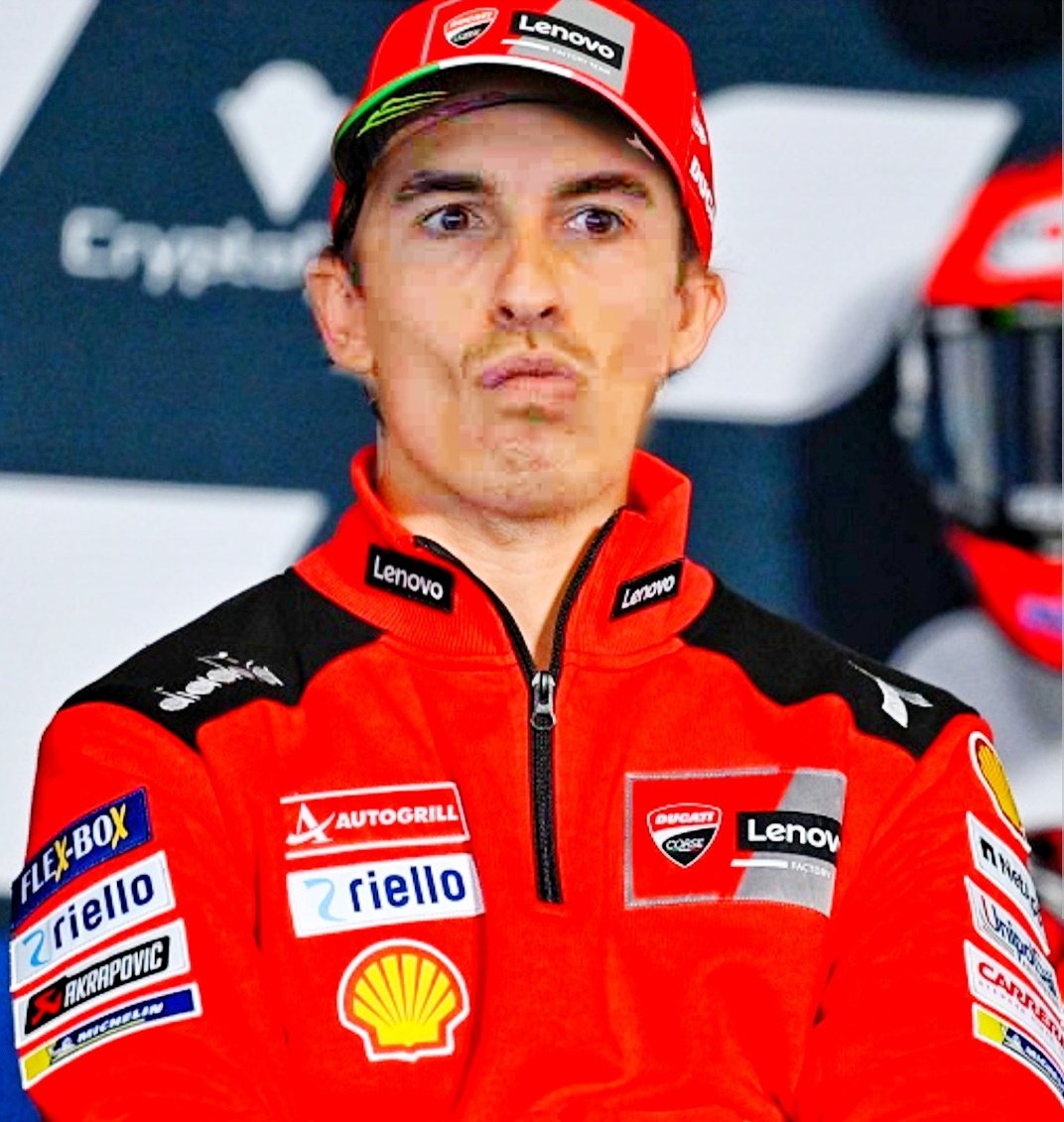 Kaido2206's tweet photo. UFFICIALE MARQUEZ: c'è la firma con la Ducati. Benvenuto a bordo. 
#marquez #Ducati #motorin #MotoGP #marcmarquez #boxdel #ChampionsLeague #Honda #YAMAHA #4ottobre2023 https://t.co/FEmefMOa4T