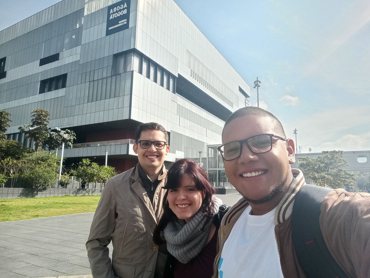 CriptoNoticias's tweet photo. Ya CriptoNoticias está presente en la @BlockSummitLA en Bogotá 🇨🇴

@Reidmained, @jherreraprensa @_alejandropena https://t.co/FHgVqu5y8F