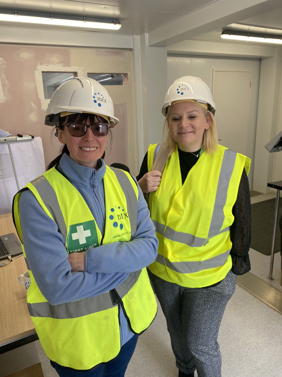 jonsharpCPS's tweet photo. First look around the Dame Clare Marx building. 

Tardis comes to mind, it’s far more spacious than it looks. 
The Operating Theatres are looking fantastic 👌 https://t.co/aMSuCSzMle