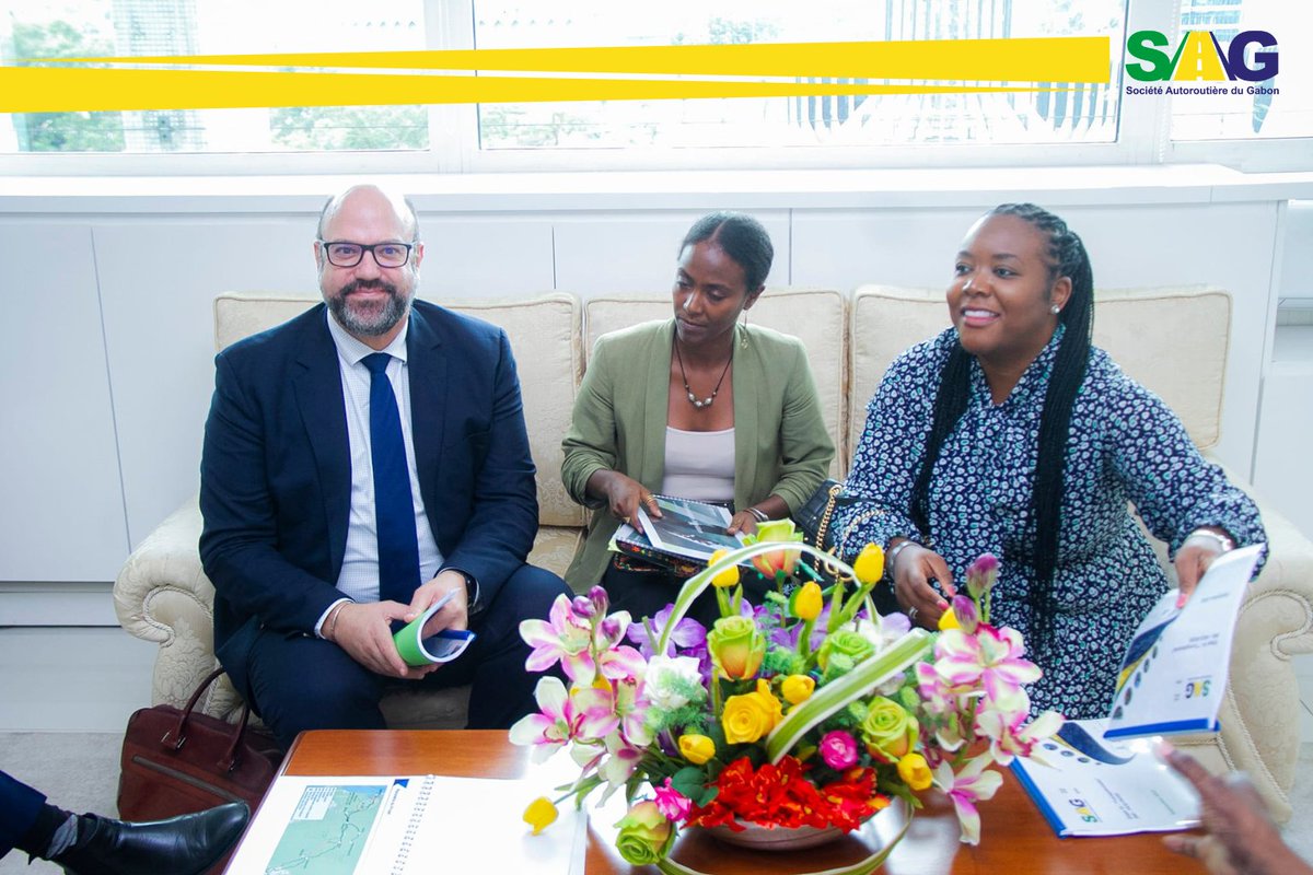 📢🗨️ Rencontre avec le ministre de l'Économie et des Participations du Gabon 🇬🇦

Nous avons eu le plaisir d'être reçus en audience le vendredi 29 septembre 2023 par le ministre de l'Économie et des Participations, Monsieur @mays_kinga.

Quels étaient les objectifs de cette