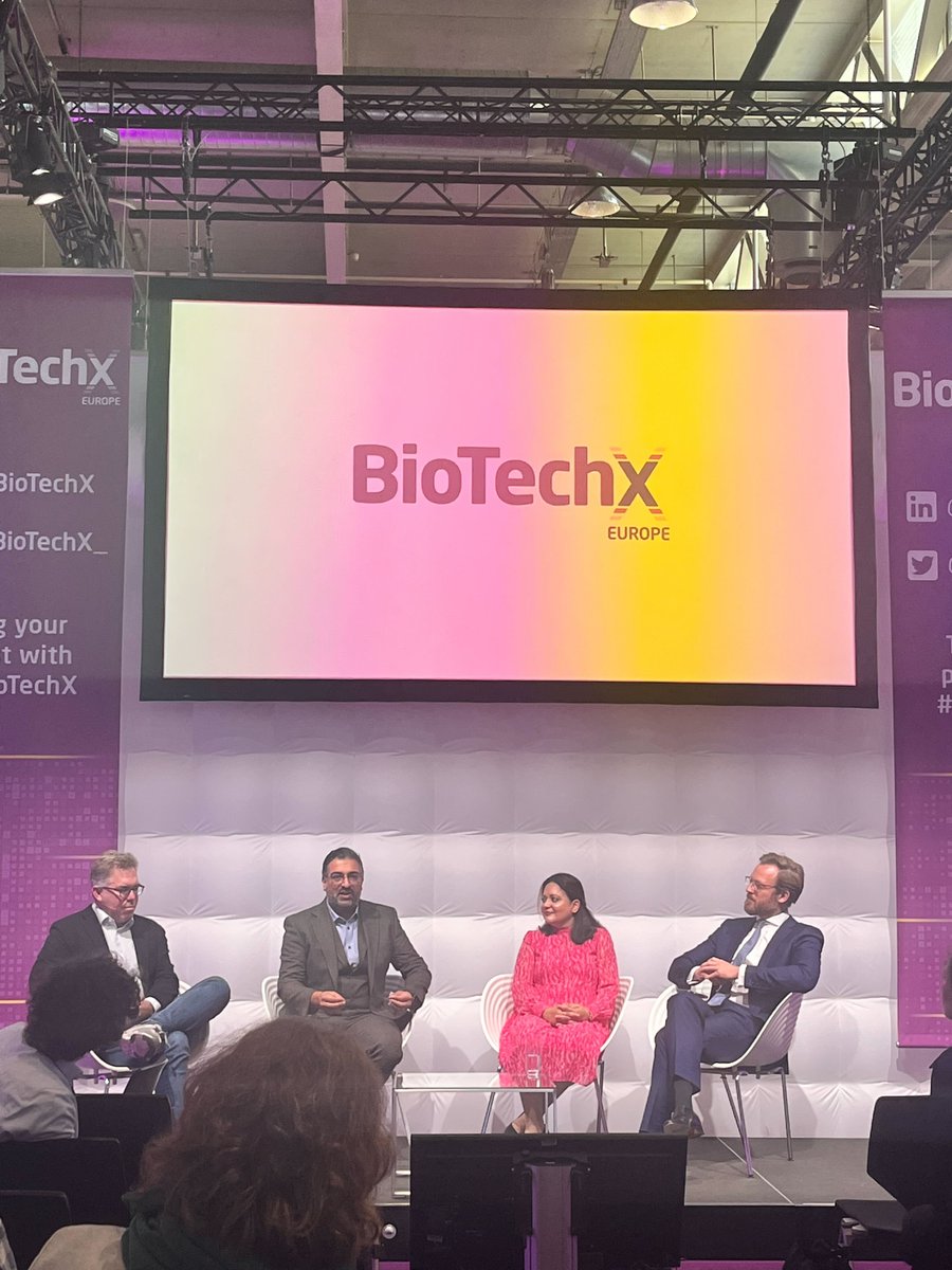 lifebitAI's tweet photo. Our CBDO @thorbenseeger chaired the Population Genomics track at @BioTechX_ EU with speakers @maheshpancholi, CIO at @uk_biobank; Scott Chandler, Head of PHC Safety Interface at @Roche & @shikta_das, Genetic Epidemiologist at @AstraZeneca. Meet us at booth #512! #BioTechXEU https://t.co/7A1ja9k2Pz