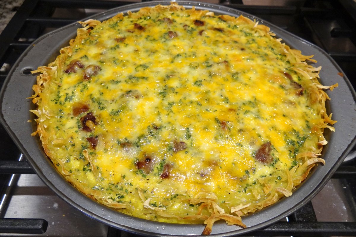 thompson_potato's tweet photo. Its day 3 of “Ontario Agriculture Week” where we celebrate the bounty of high quality food produced in Ontario. I’m releasing a new recipe every day this week to get you inspired to eat fresh. This free recipe for “Potato Crust Breakfast Quiche” is available on our website https://t.co/N2kPSM6oRD