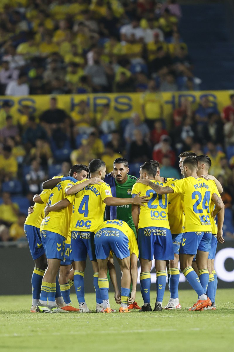 Alex Suarez (@suarezalex46) on Twitter photo Enorme el trabajo de todos para sumar de nuevo tres puntos en casa. Muchas gracias por el espectacular ambiente y por vuestro apoyo 💛💙#LaUnionHaceLasPalmas <a href="/UDLP_Oficial/">UD Las Palmas</a> Enorme el trabajo de todos para sumar de nuevo tres puntos en casa. Muchas gracias por el espectacular ambiente y por vuestro apoyo 💛💙#LaUnionHaceLasPalmas <a href="/UDLP_Oficial/">UD Las Palmas</a>