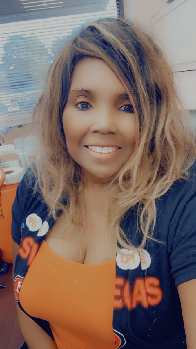 CrystalPeachyB's tweet photo. Good morning it’s Wednesday and let’s make it over the HUMP‼️ Been kinda rough for ya gurl but I’m feeling a lot better with renewed strength and a boost of energy 💥 Like Beyoncé said “You Can’t Break My Soul” 🤲🏾🙌🏾👏🏾 #beatdallas #fttb #shegotthis ❤️🔥❤️💛 https://t.co/pRdGNpwX89