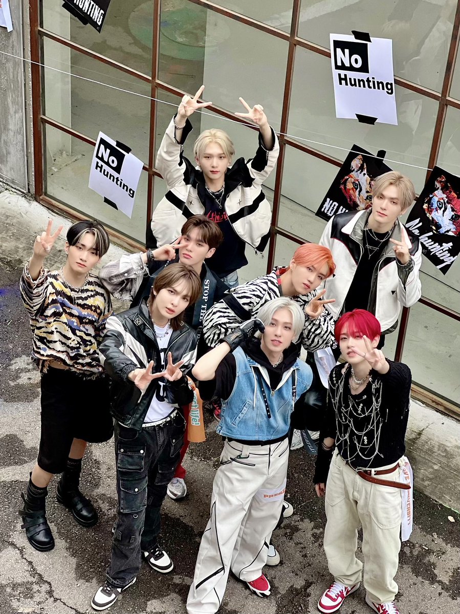 the_EPEX's tweet photo. [🎁]
EPEX FULL METAL JACKET 장착 완료😎 제니스 준비해💚

#EPEX #이펙스 #Eight_Apex #CanWeSurrender #FULLMETALJACKET #풀메탈자켓 #Prelude_of_Anxiety #불안의서 #위시 #금동현 #뮤 #아민 #백승 #에이든 #예왕 #제프 https://t.co/Z6pG61lclS