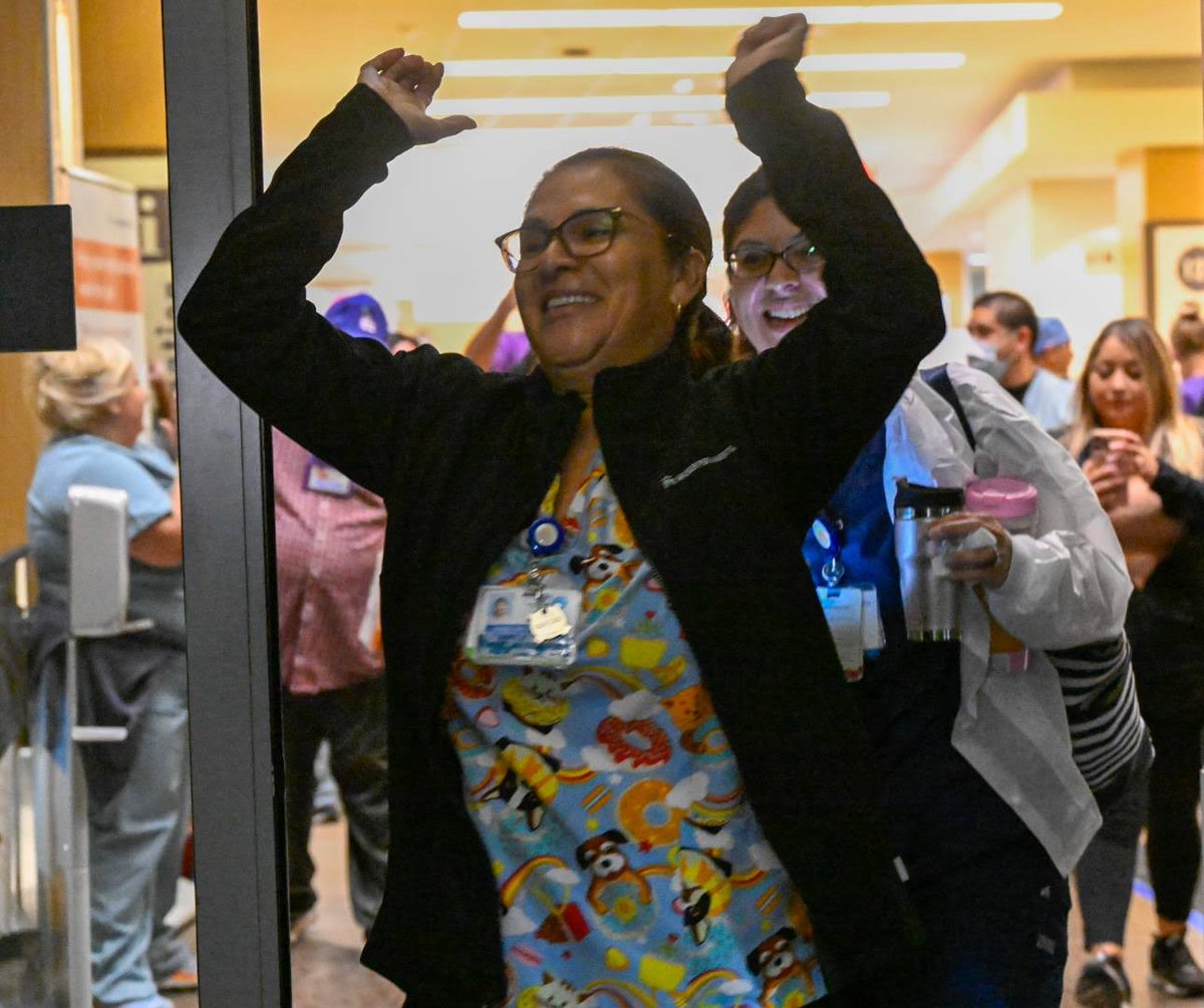 BREAKING: 75K Kaiser workers across multiple states just walked out in the largest ever US healthcare strike to demand Kaiser executives bargain in good faith. #SolidaritySeason