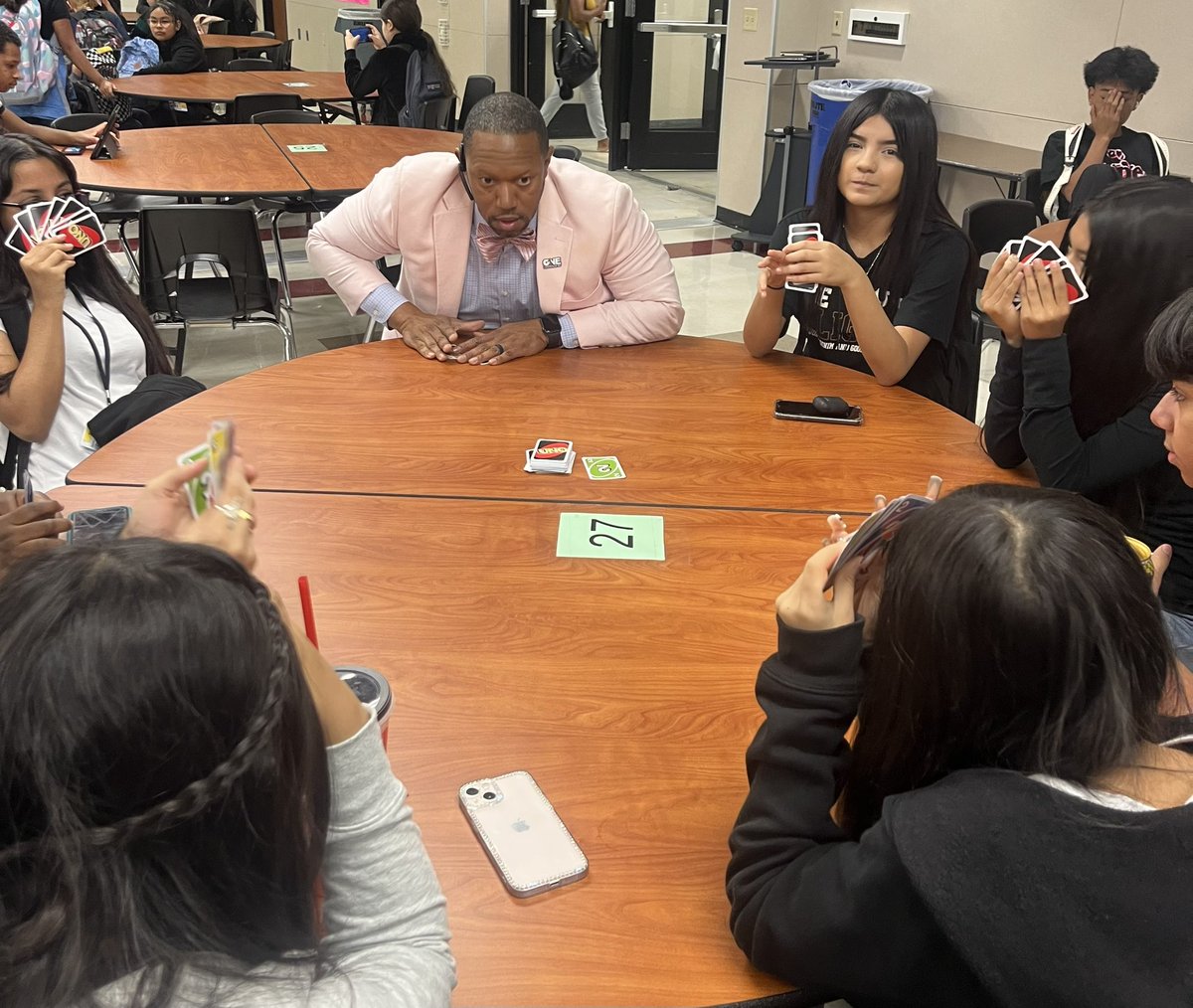 julz66's tweet image. A game of Uno is a great way to start the day! @drvicj @DeLayMS